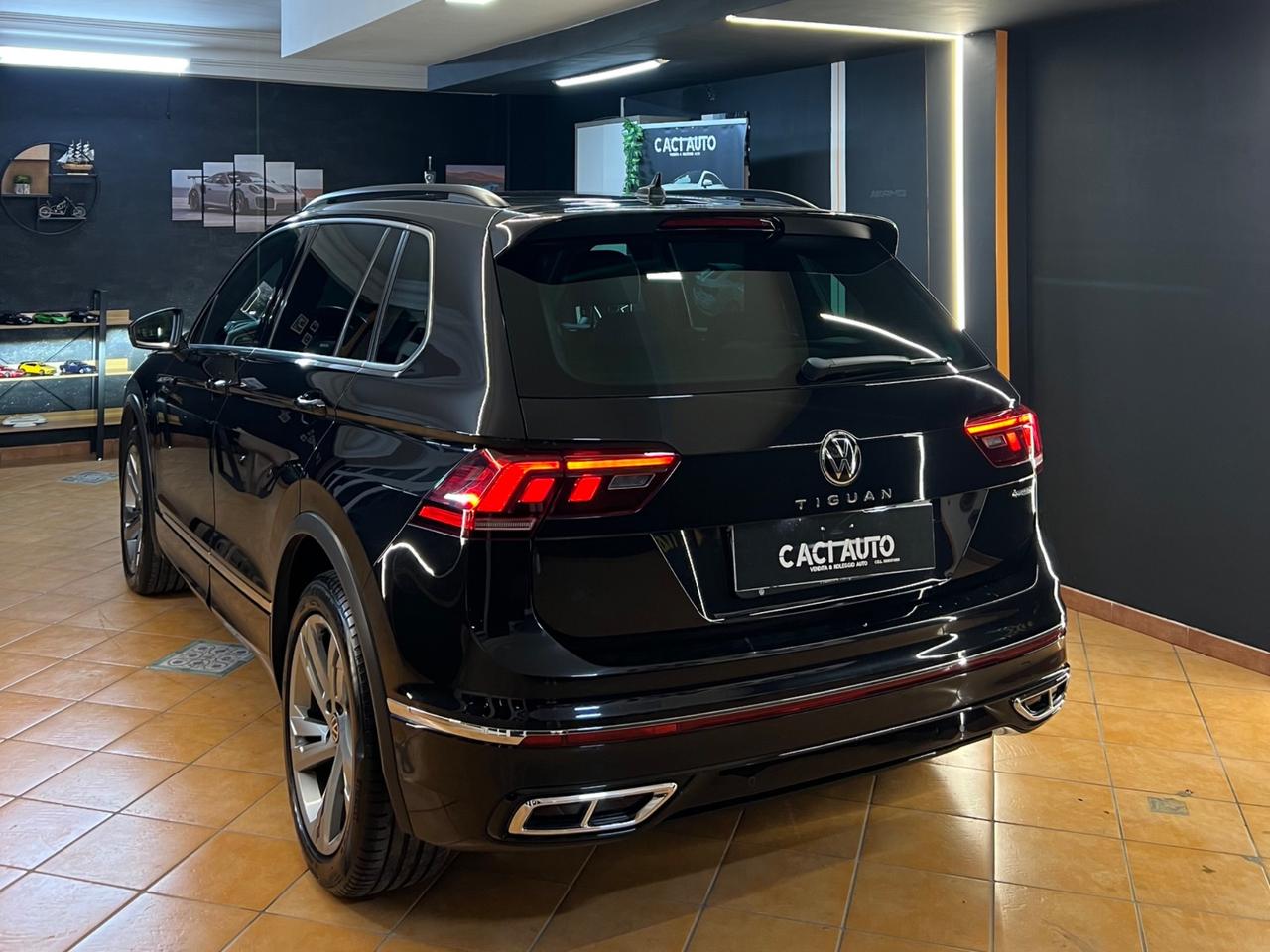 Volkswagen Tiguan R-Line 2.0 TDI 150 CV SCR DSG 4MOTION