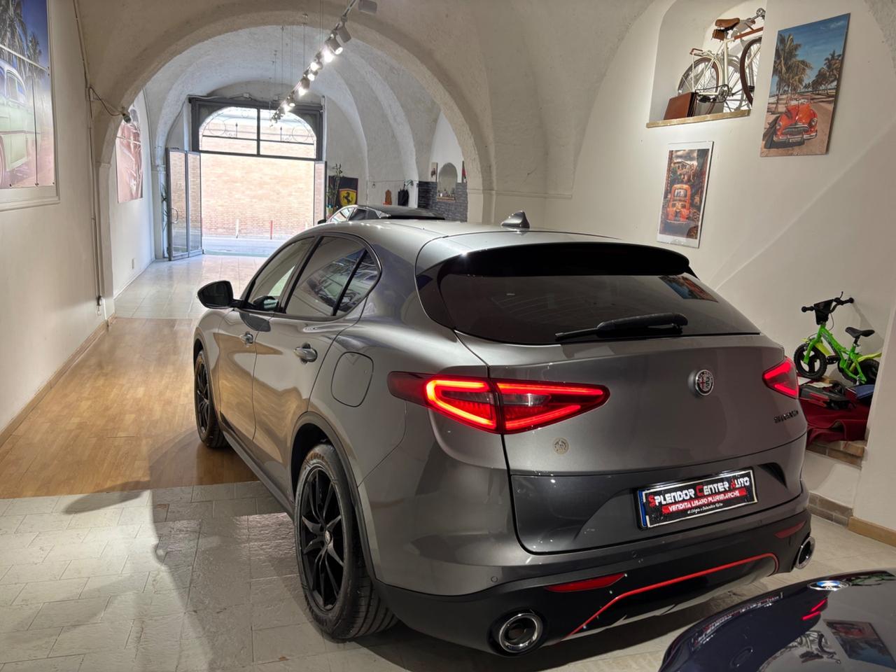 Alfa Romeo Stelvio 2.2 Turbodiesel 180 CV AT8 RWD Super
