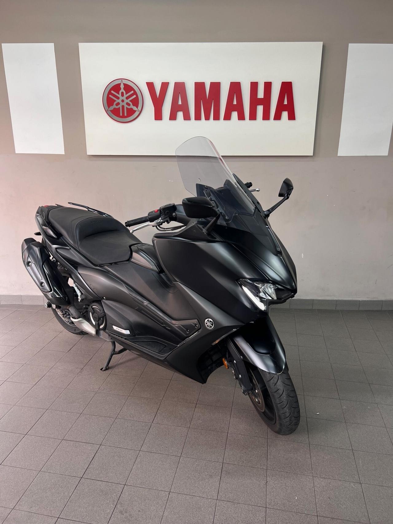 Yamaha TMAX 560 XP500A MDNM8 SWORD GREY