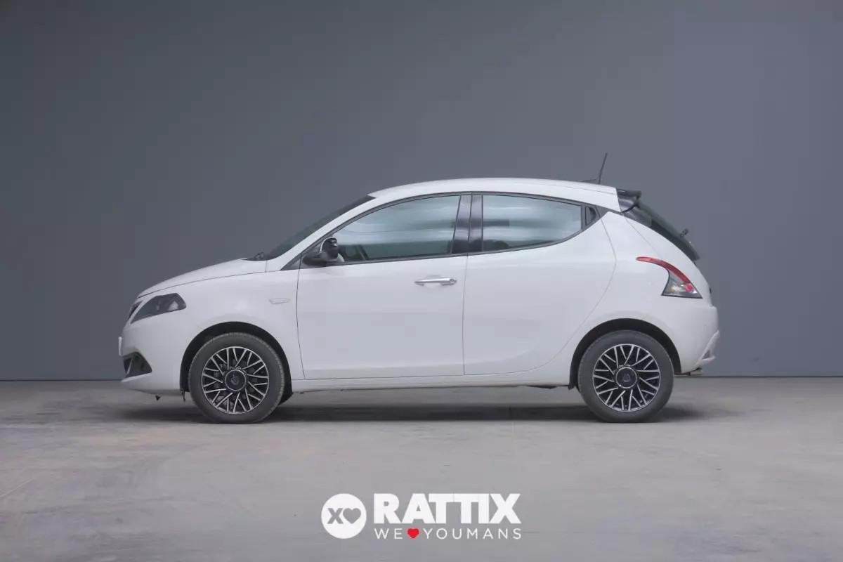 Lancia Ypsilon 1.0 Firefly Hybrid 70CV Platino