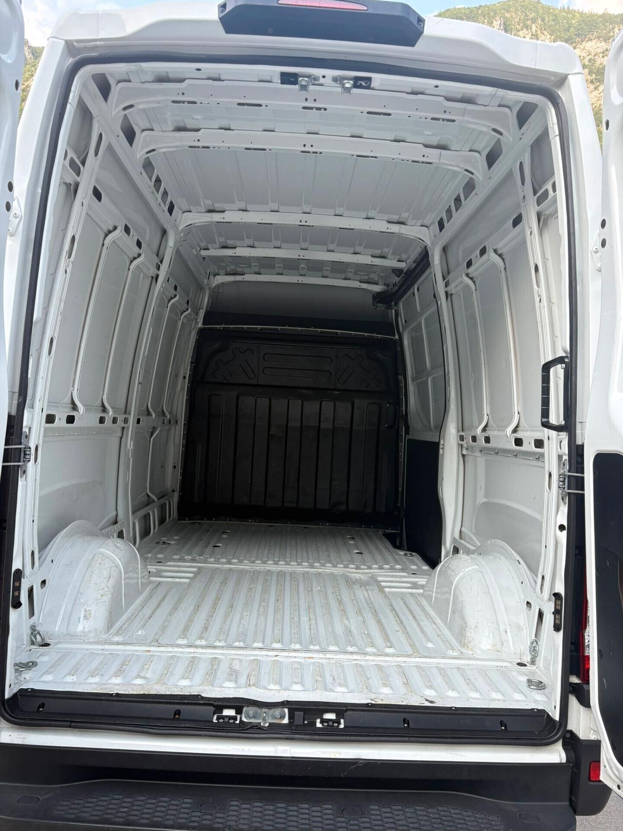 IVECO DAILY 35S12 3520 H2 2.3 115CV