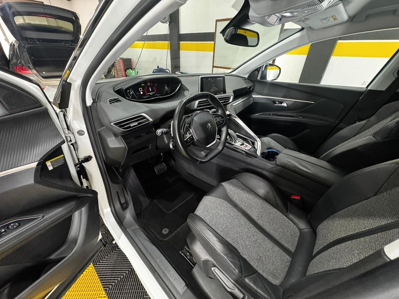 Peugeot 3008 BlueHDi 120 S&S Allure