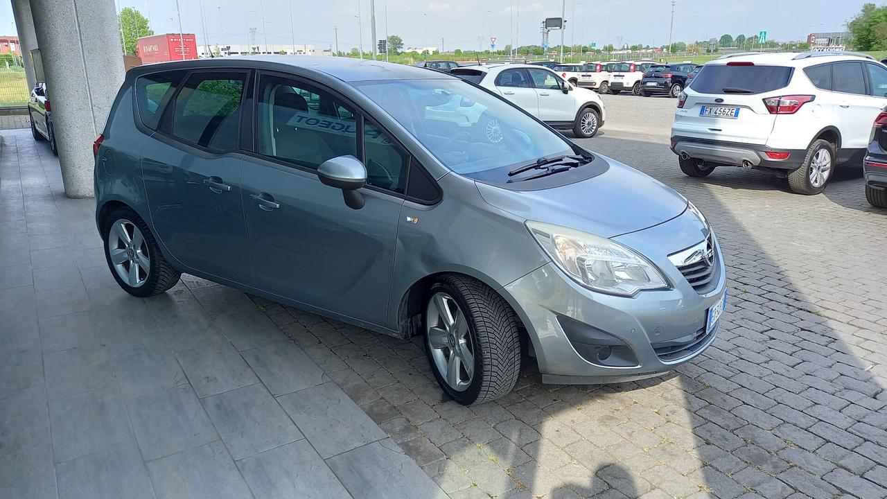 Opel Meriva 1.4 16V Cosmo