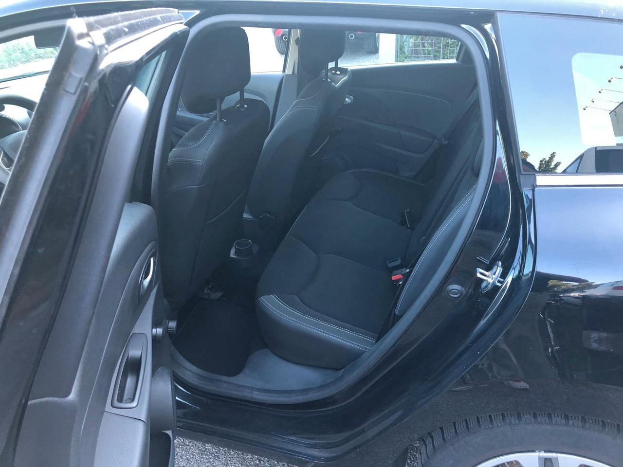 Renault Clio Sporter 1.2 75CV Intens B/GPL