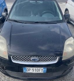 FORD FIESTA 1.4 TDCI 5 PORTE NEOPATENTATI