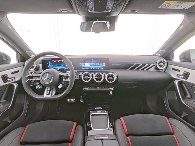 MERCEDES-BENZ A 35 AMG 4Matic Premium