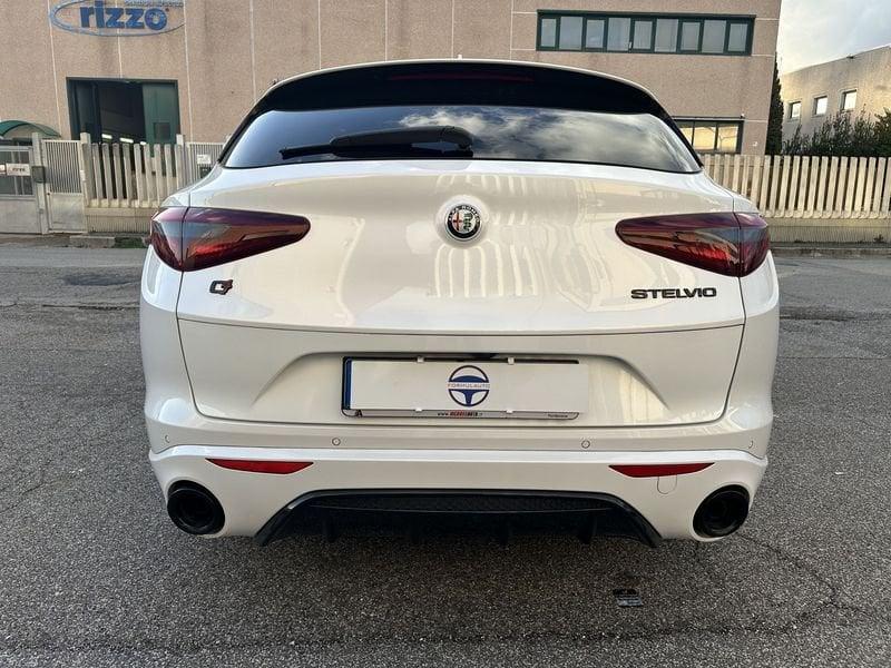 Alfa Romeo Stelvio 2.2 Turbo Q4 Veloce Ti AT8 210cv