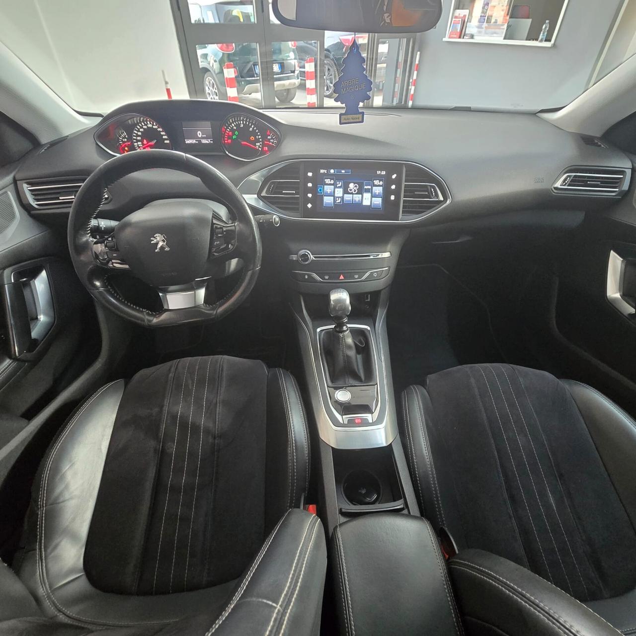 Peugeot 308 BlueHDi 120 S&S EAT6 SW Allure
