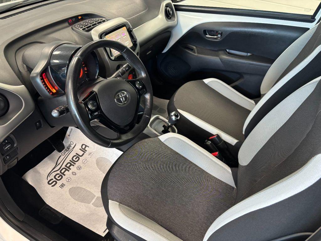 Toyota Aygo 5 Porte Automatica MMT 1.0 Benzina 5 Porte x-business