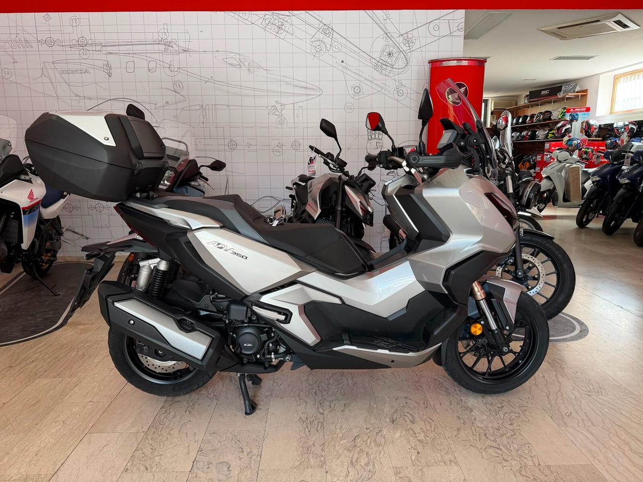 Honda ADV 350