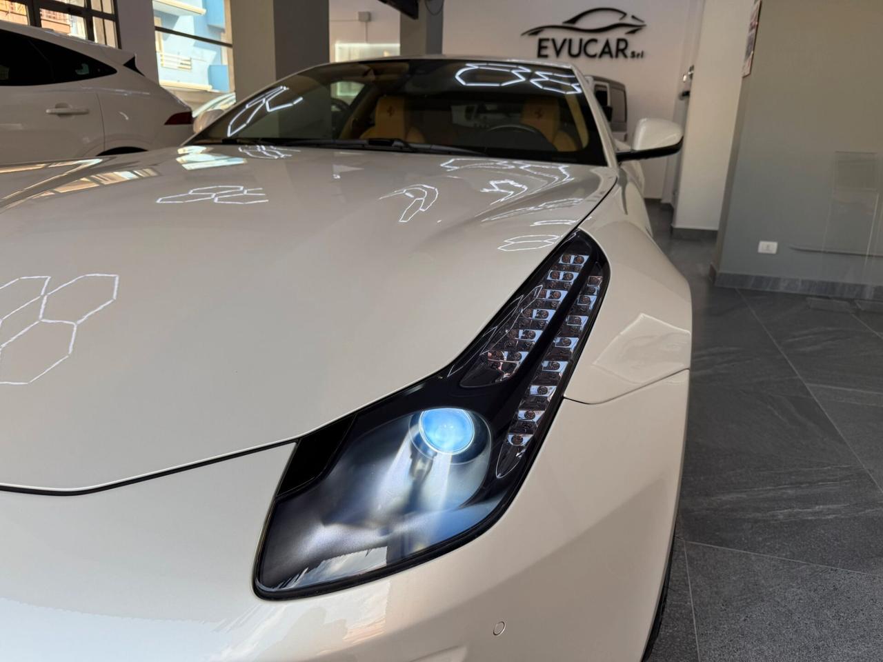 Ferrari FF 2012 Tailor Made – Full Optional – Bianco Perla – Tagliandi Ferrari
