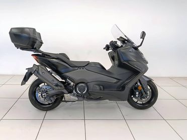 YAMAHA T-Max 560