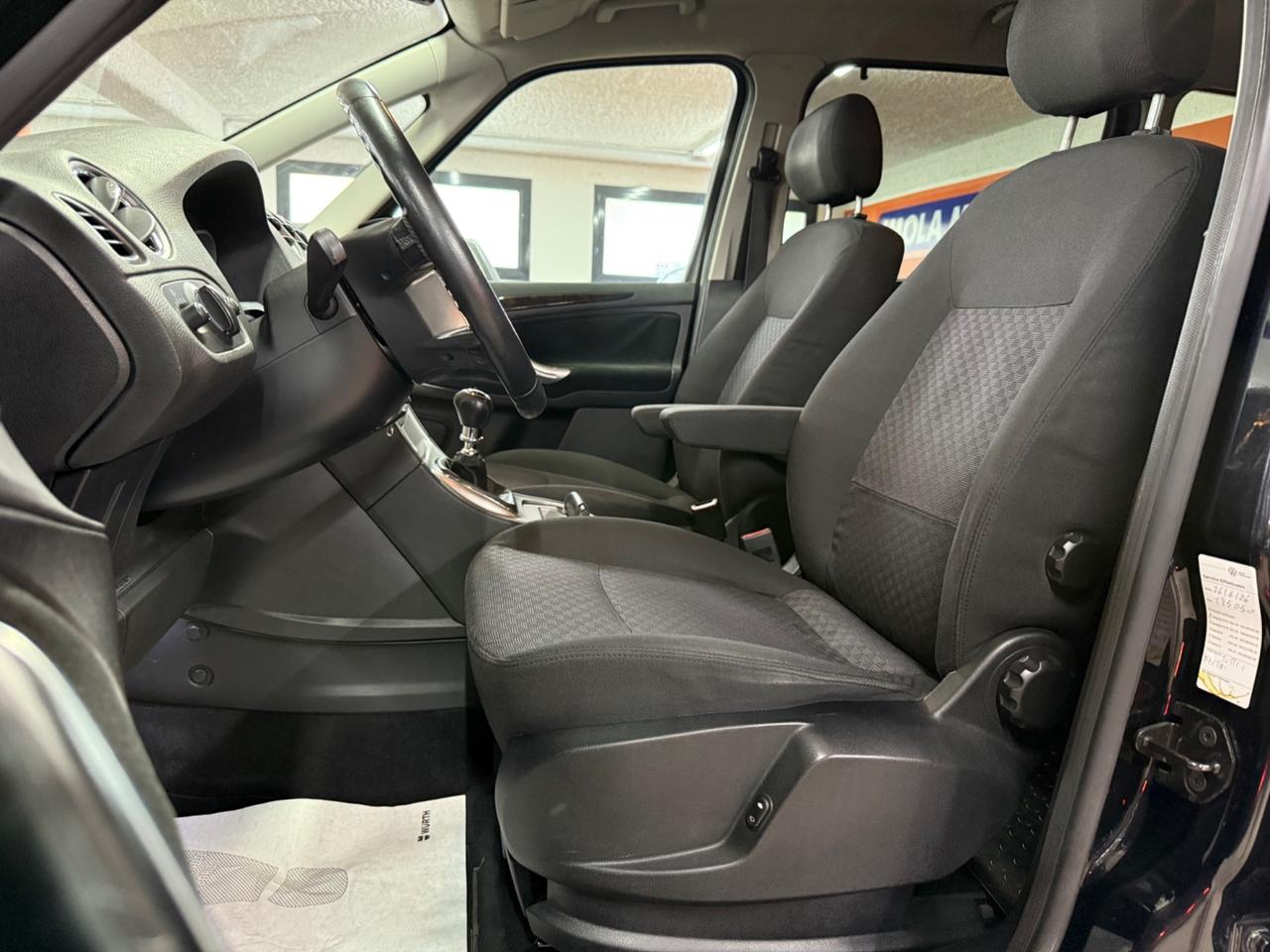 Ford Galaxy 2.0 da 140 CV - Gancio Traino Estraibile 7 posti