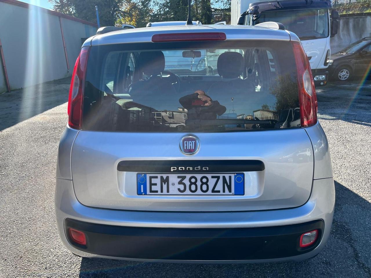Fiat panda 1.2 gpl lounge-full-10/2012