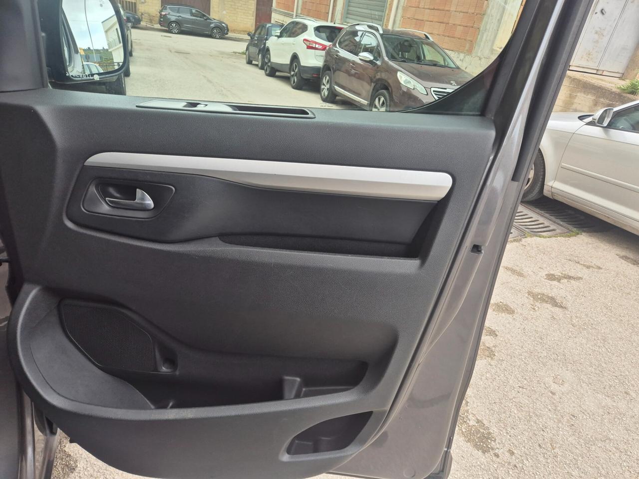 PEUGEOT TRAVELLER 2.0 150 CV FULL OPT KM 130000 CERTIF 8 POSTI