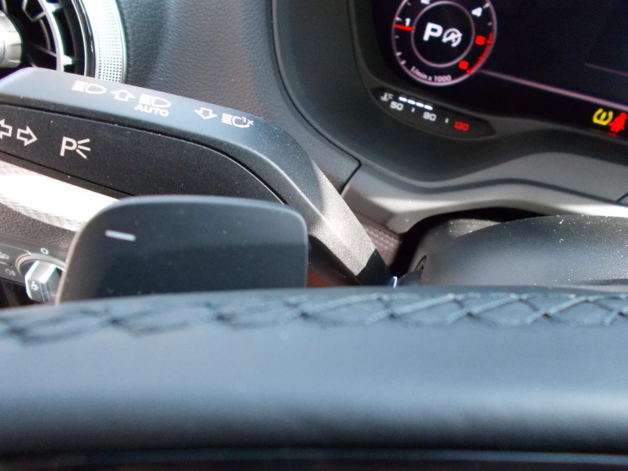 Audi Q2 35 TDI S tronic line Edition virtual-cockpit