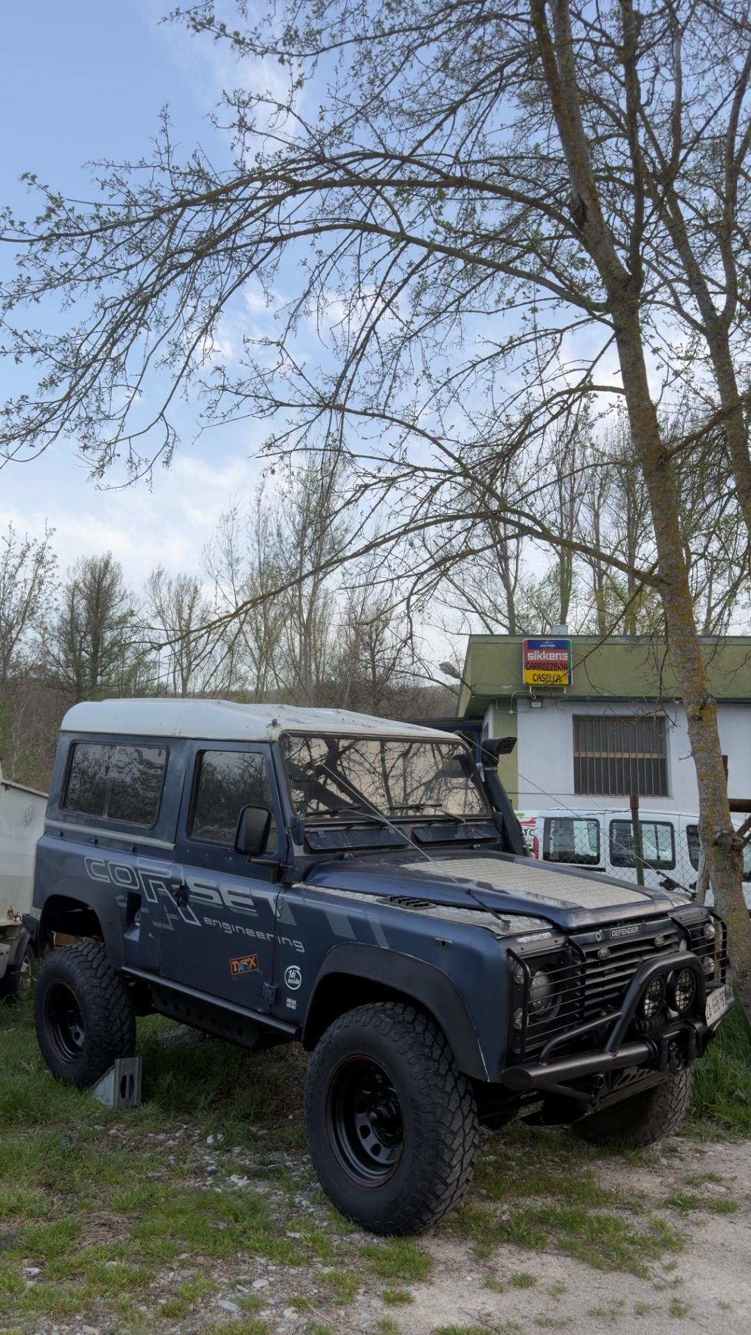 Land Rover Defender TD90 Hard-top