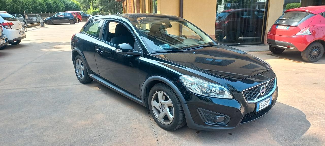Volvo C30 coupe'