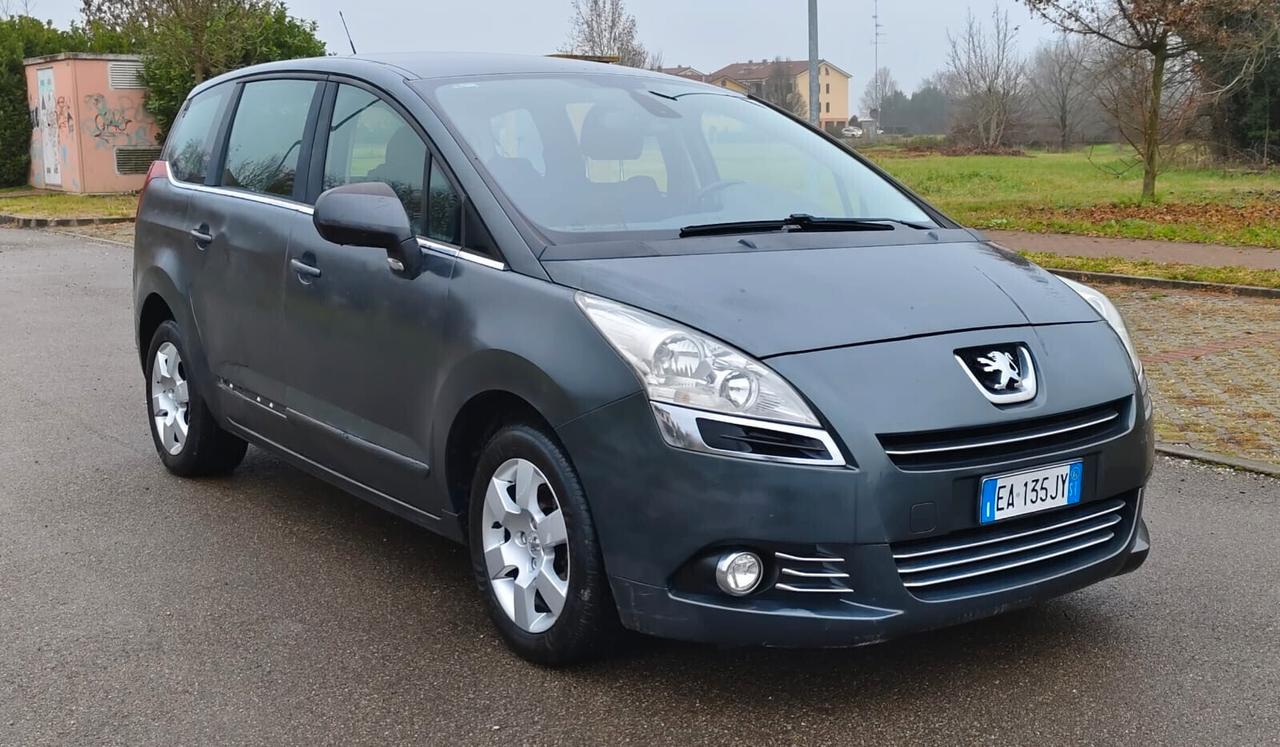 Peugeot 5008 1.6 HDi 110CV Business