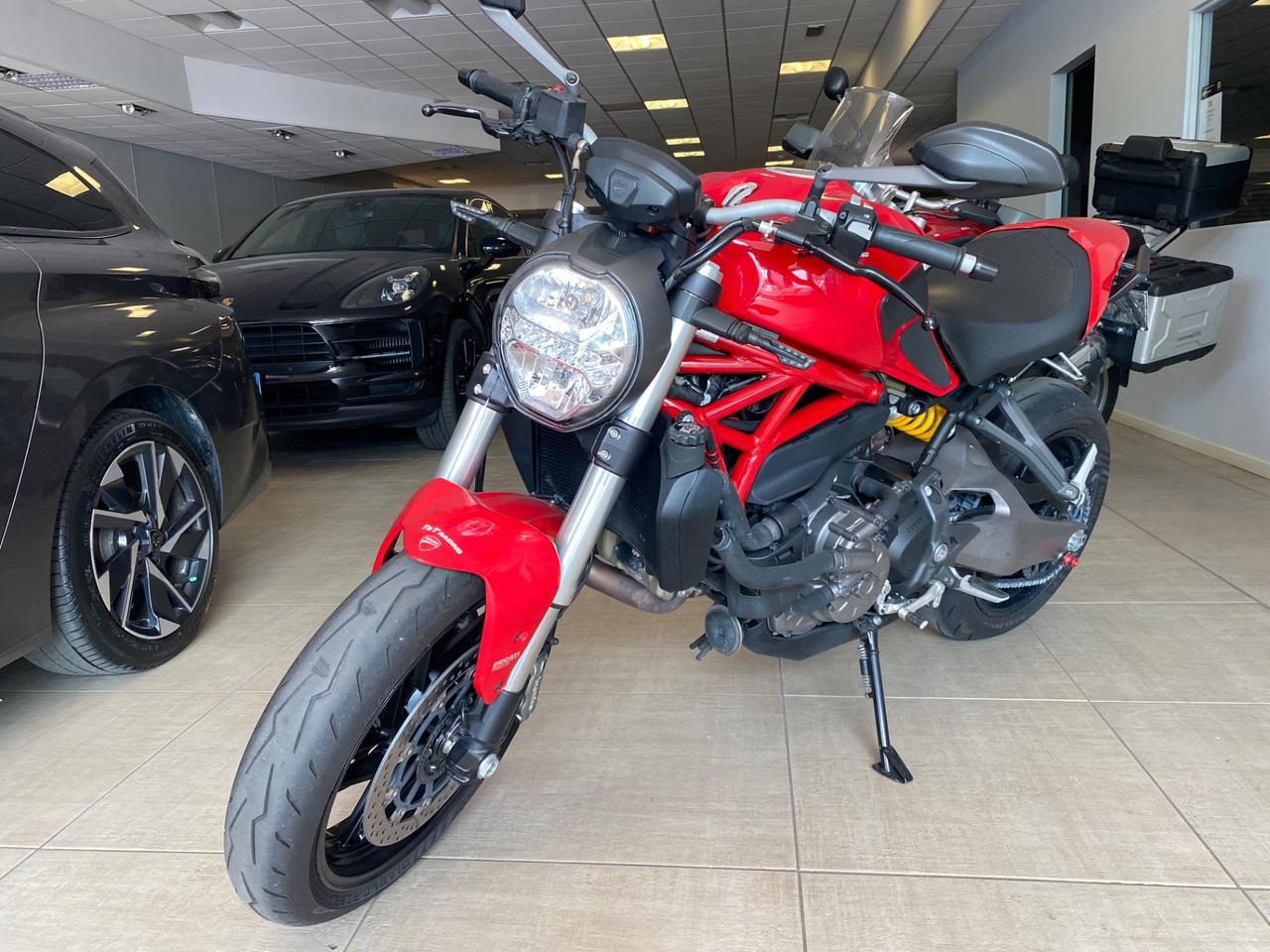 DUCATI MONSTER 821 ABS
