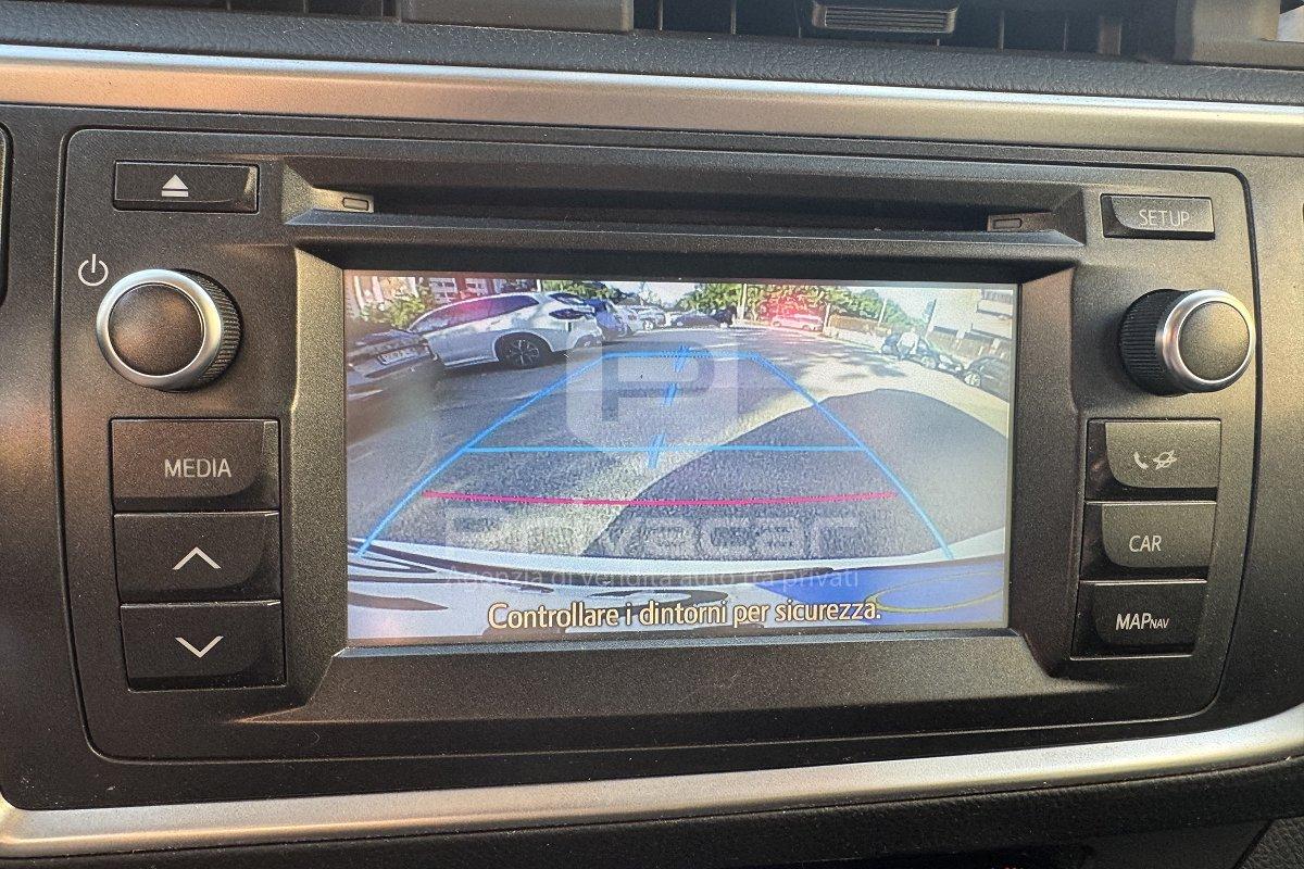 TOYOTA Auris Touring Sports 1.8 Hybrid Lounge