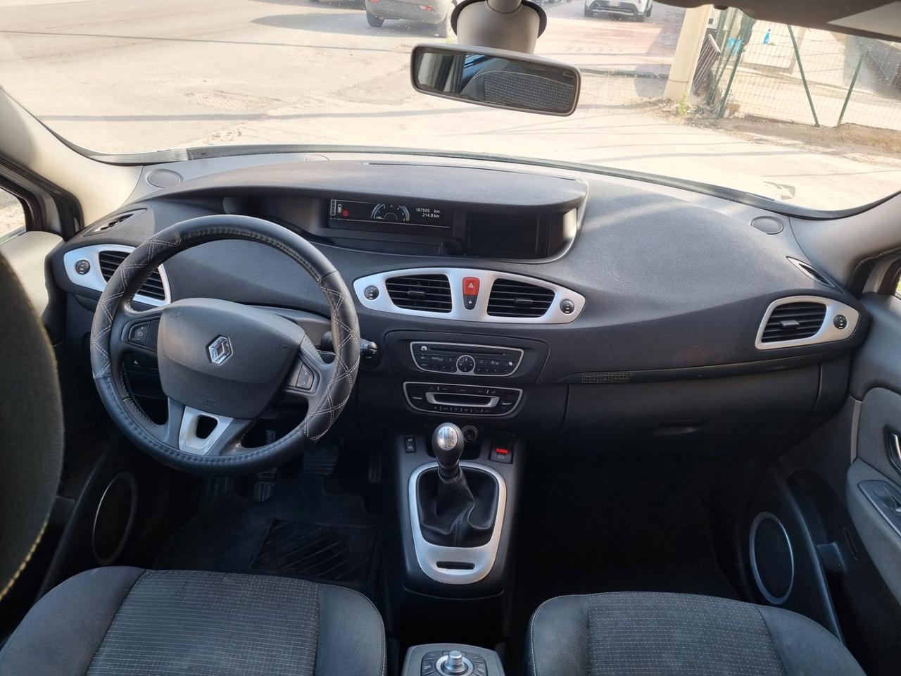 Renault Scénic X-Mod 1.5 dCi 110CV Dynamique