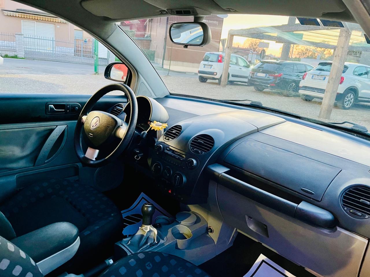 Volkswagen New Beetle 1.6