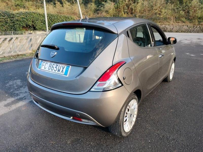 Lancia Ypsilon 1.2 69 CV 5 porte Gold GPL!!