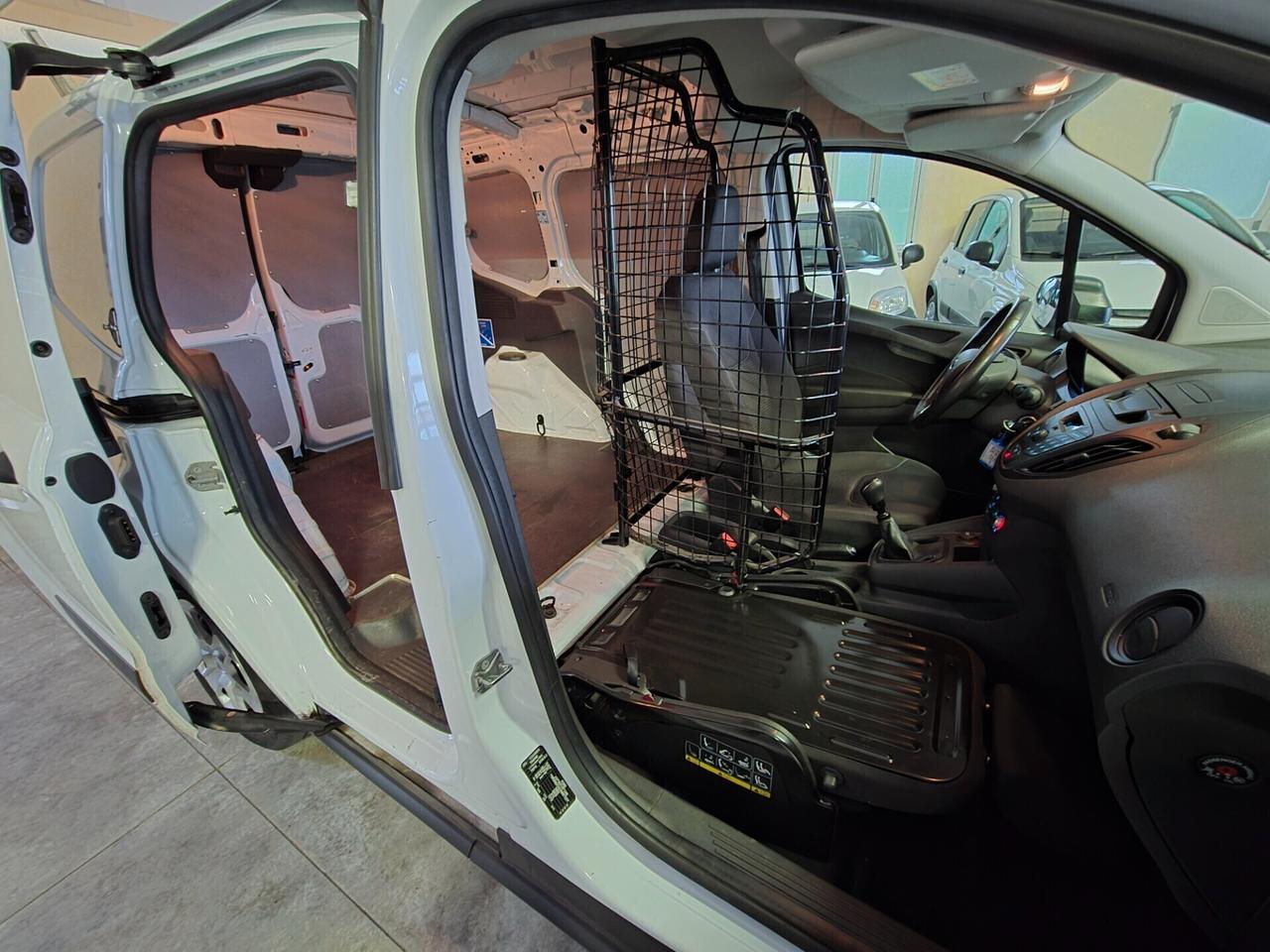 Ford Transit Courier furgone autocarro N1 2posti volume variabile