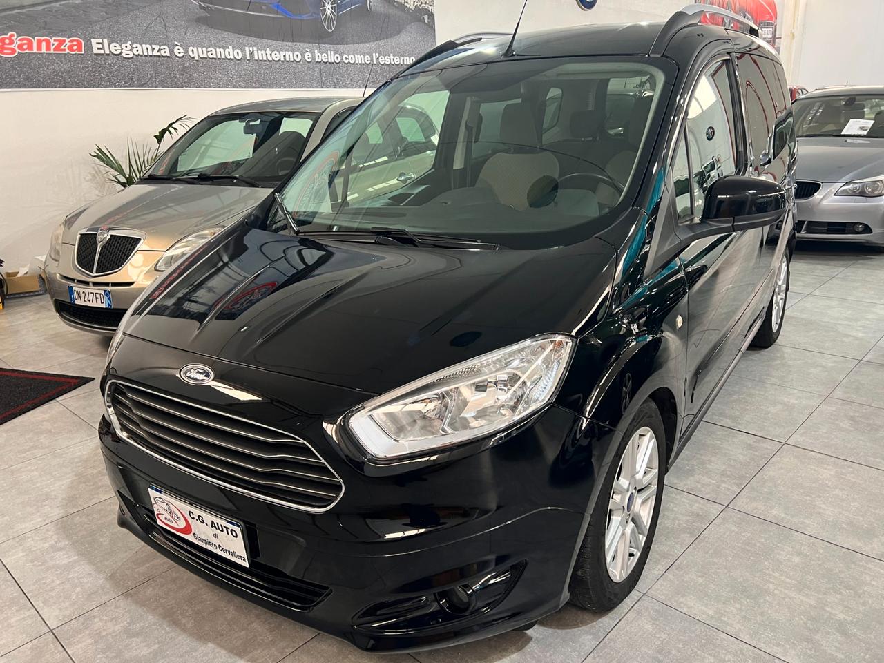 Ford Tourneo Courier 1.5 75 CV Titanium 2016