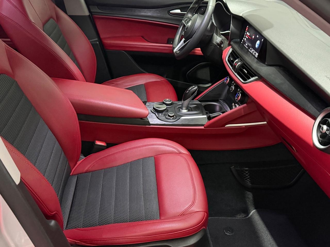 Alfa Romeo Stelvio 2.2 Turbodiesel 210 CV AT8 Q4 Super