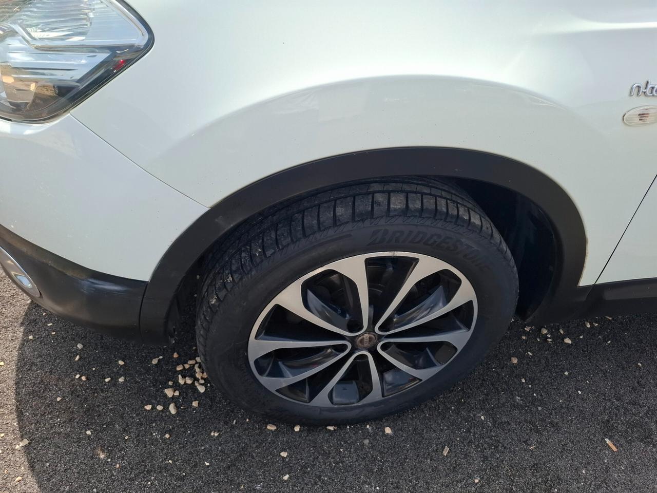 Nisan qashqai