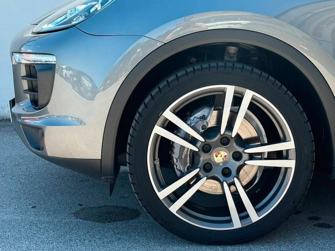 Porsche Cayenne Cayenne 3.0 Platinum Edition tiptronic