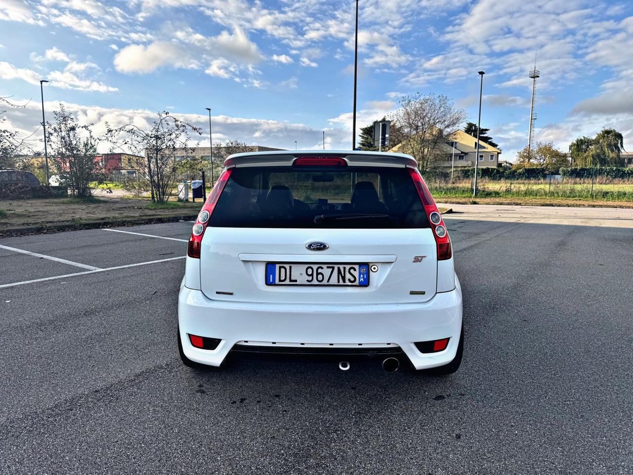 Ford Fiesta 2.0 16V 3p. ST 150cv