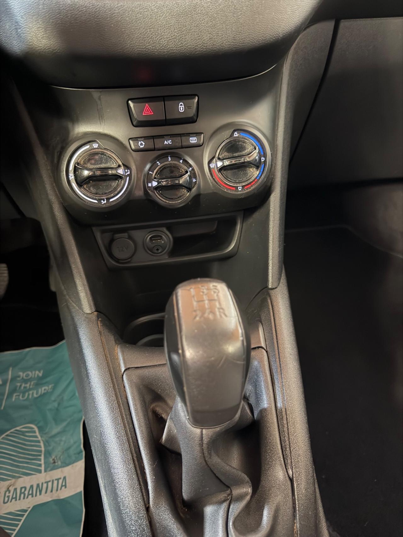 Peugeot 208 1.2 Neopatentati Euro 6