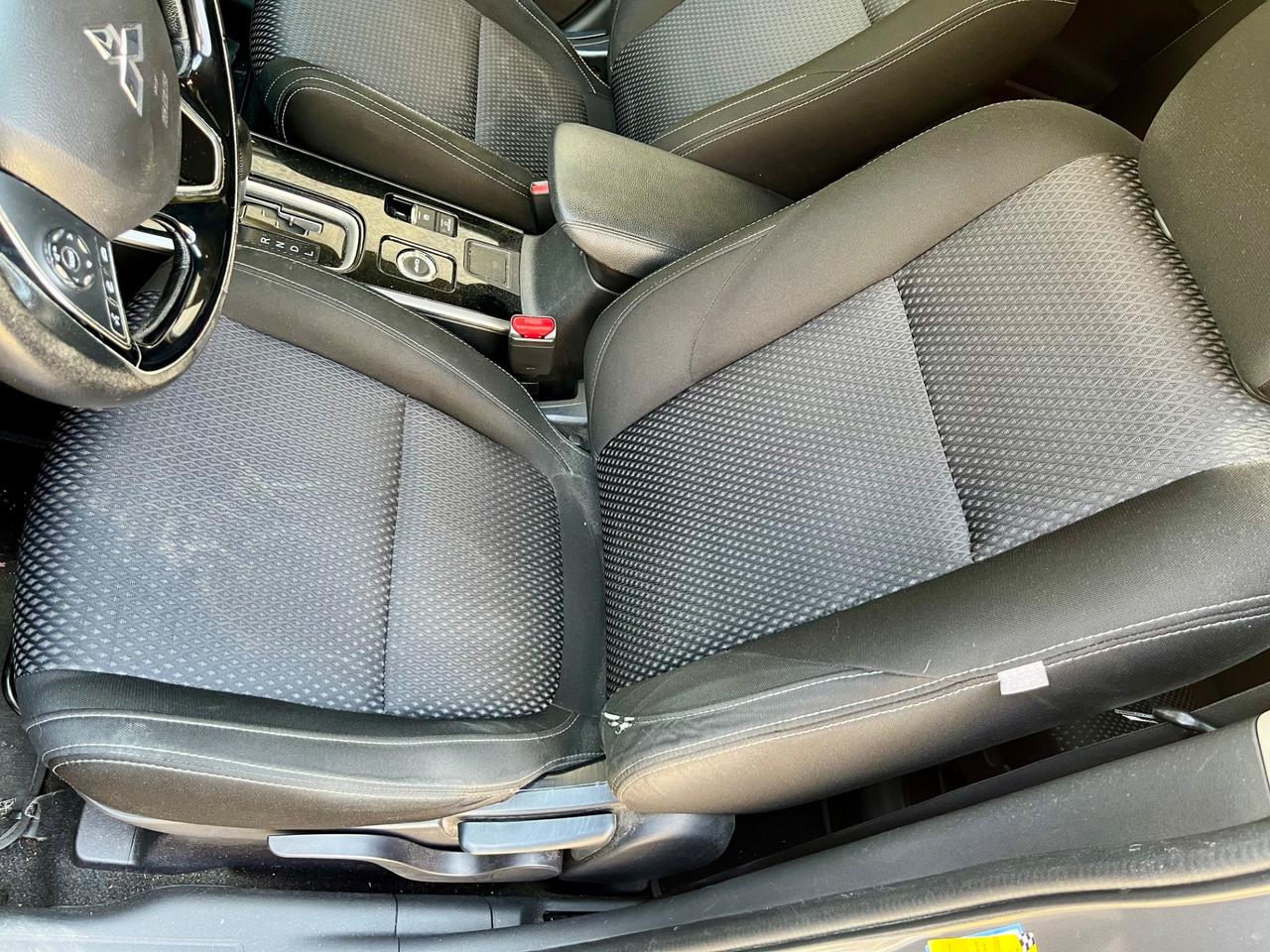 Mitsubishi Outlander 2.2 DI-D 4WD Instyle Plus SDA 7 posti