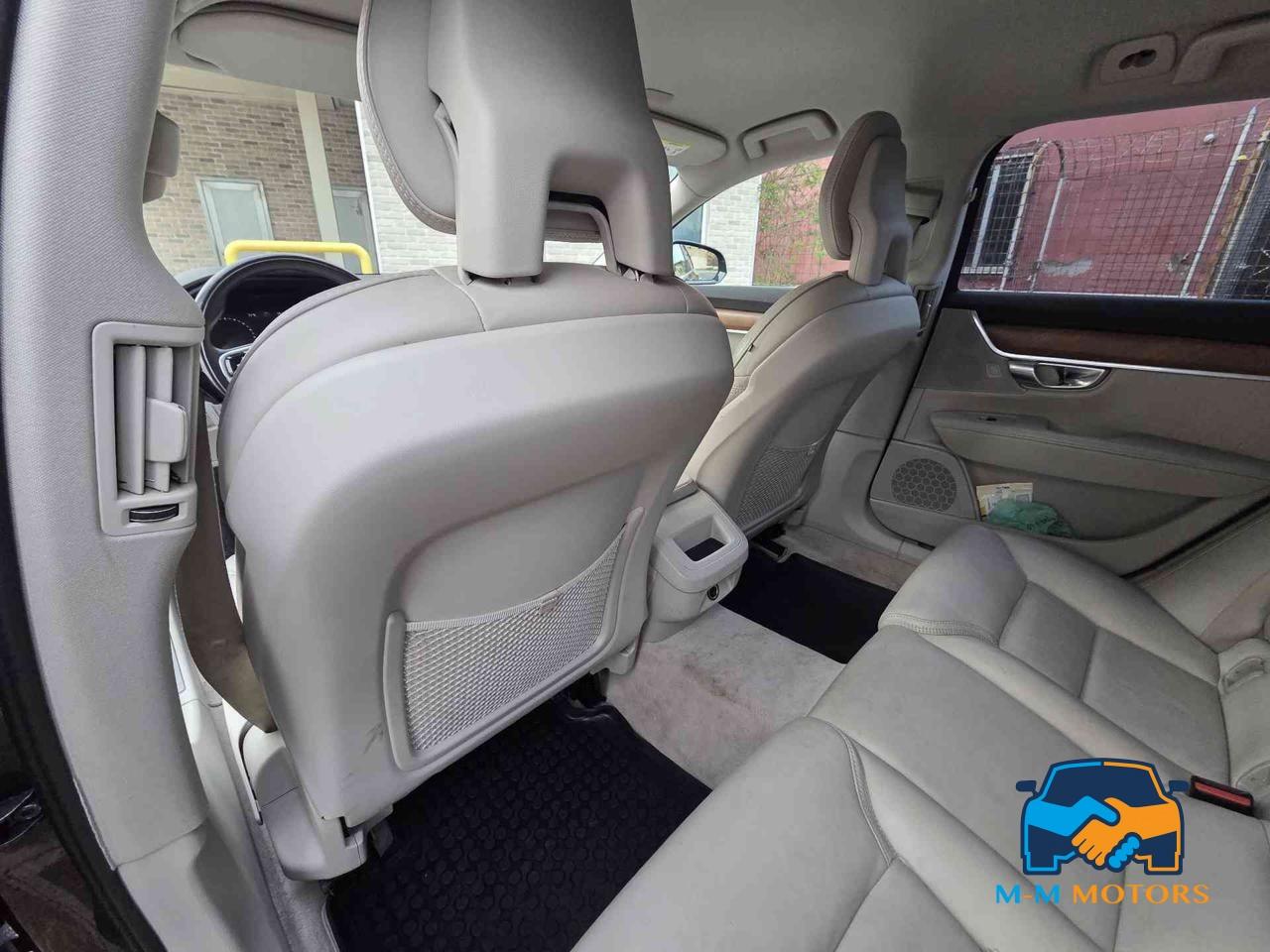 Volvo V90 D4 AWD Geartronic Momentum