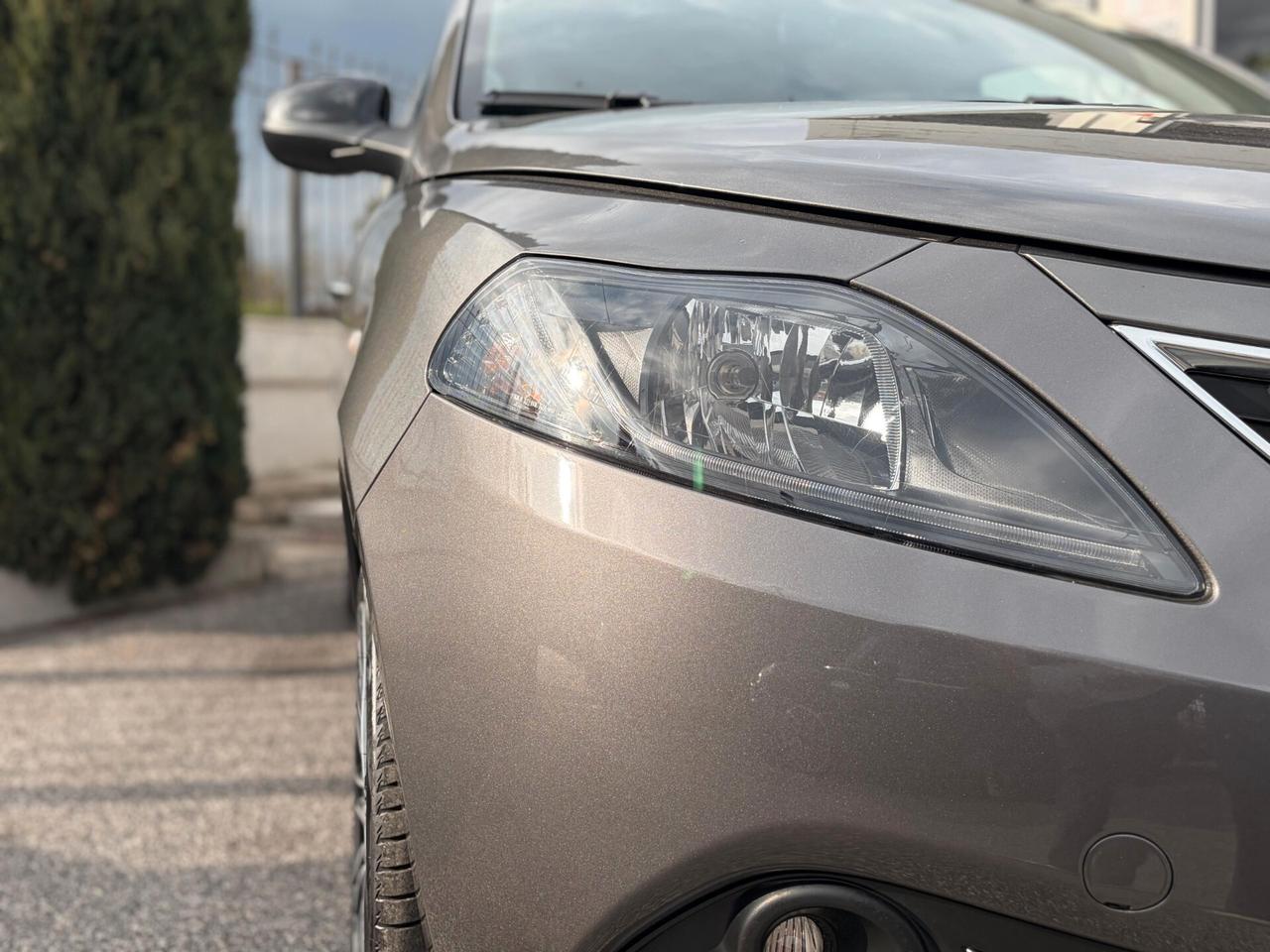 Lancia Ypsilon 1.0 FireFly 5 porte S&S Hybrid Alberta Ferretti