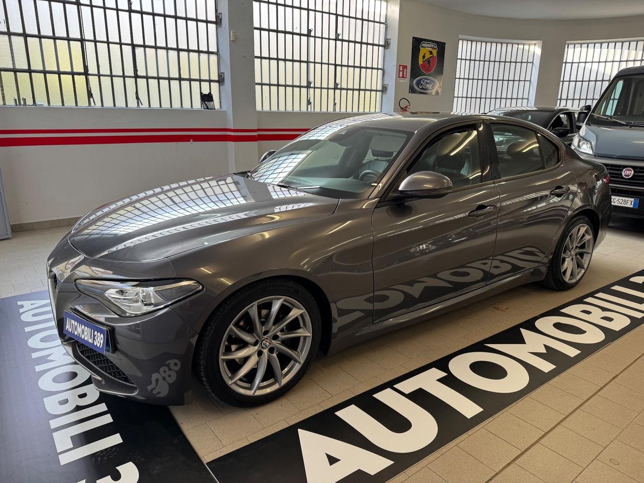 Alfa Romeo Giulia 2.2 Turbodiesel 150 CV Business Launch Edition