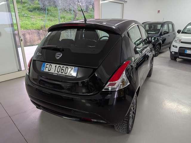 Lancia Ypsilon Ypsilon III 2015 1.2 Gold ecochic Gpl 69cv