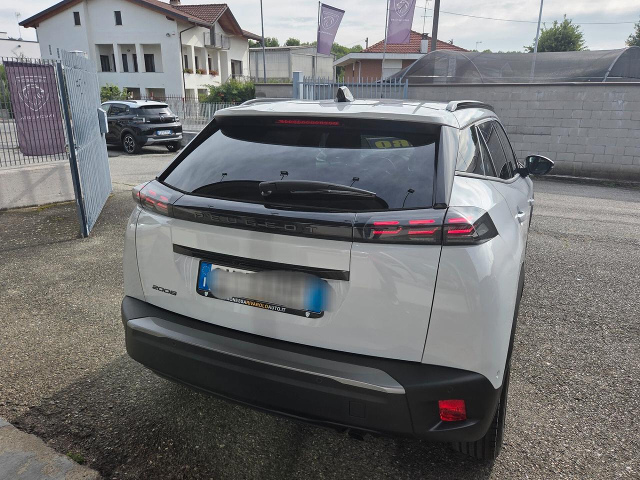 Peugeot 2008 ALLURE 100 CV KM/0 NESSUN OBBLIGO FINANZIARIO !!