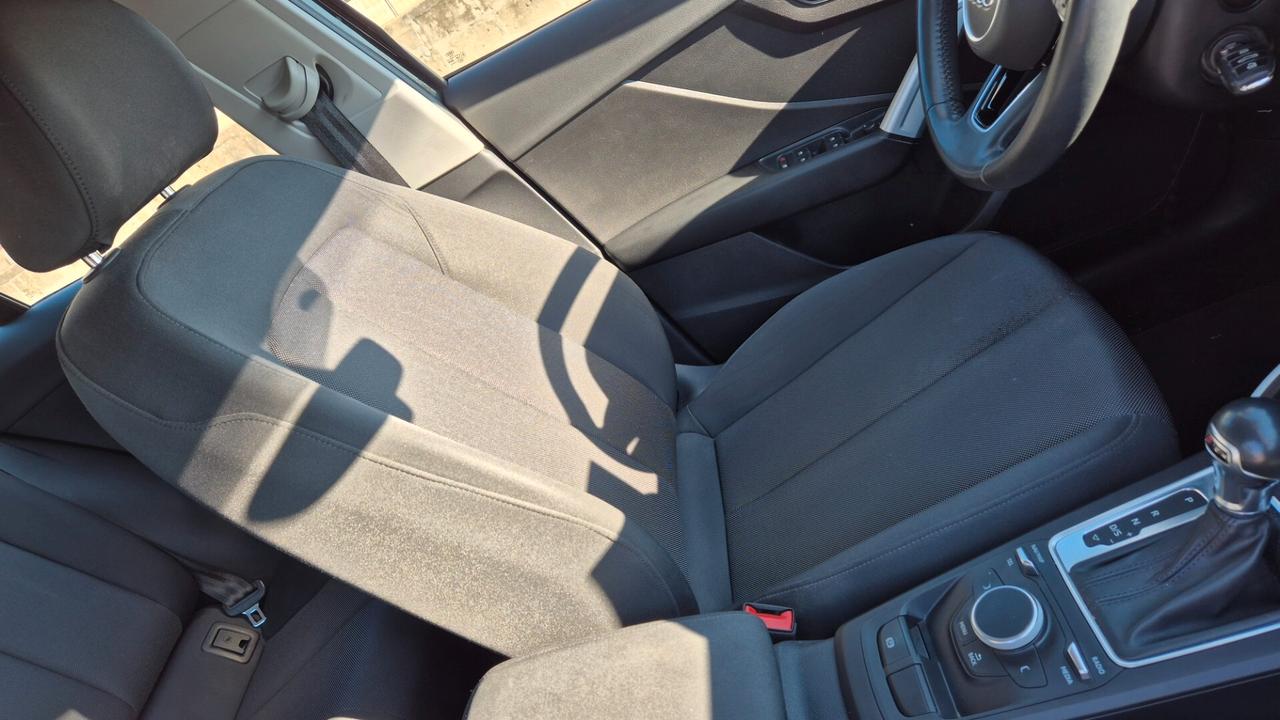 Audi Q2 35 TDI quattro S tronic Admired