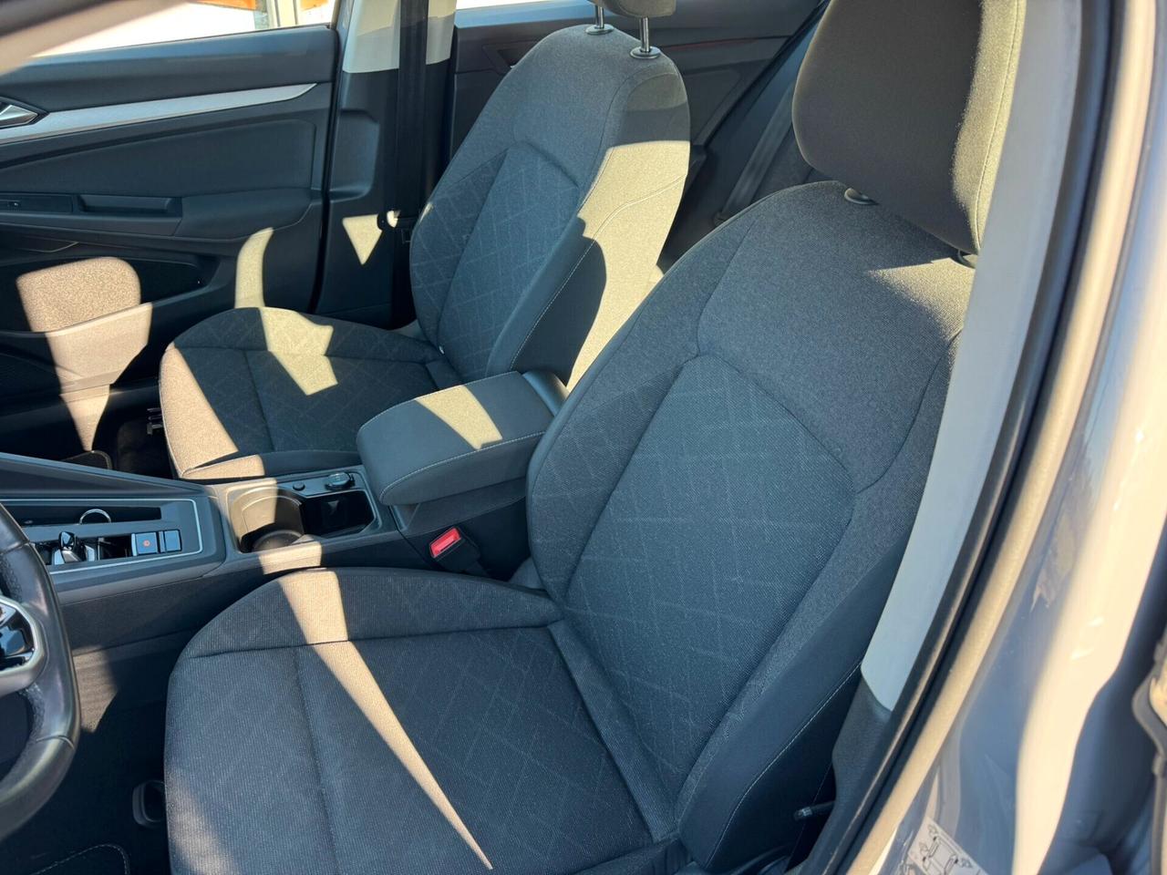 Volkswagen Golf 2.0 TDI DSG Style