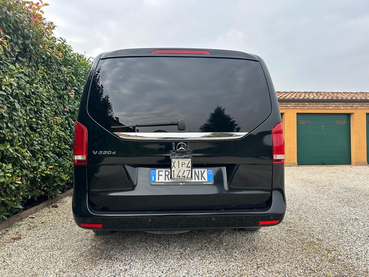 Mercedes-benz V 220 d Automatic Long Poss Permuta
