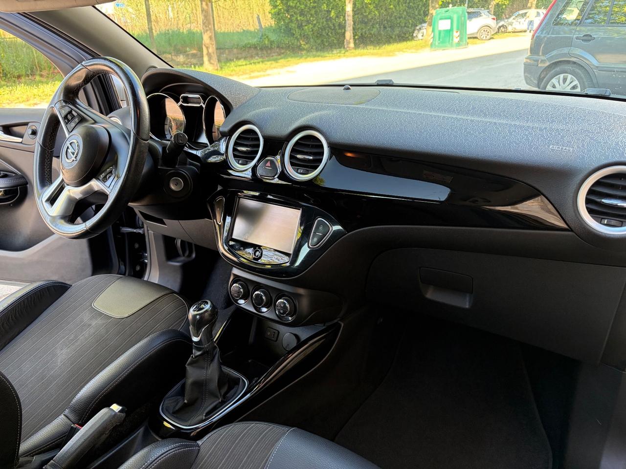 OPEL ADAM 1.2 benz limited edition