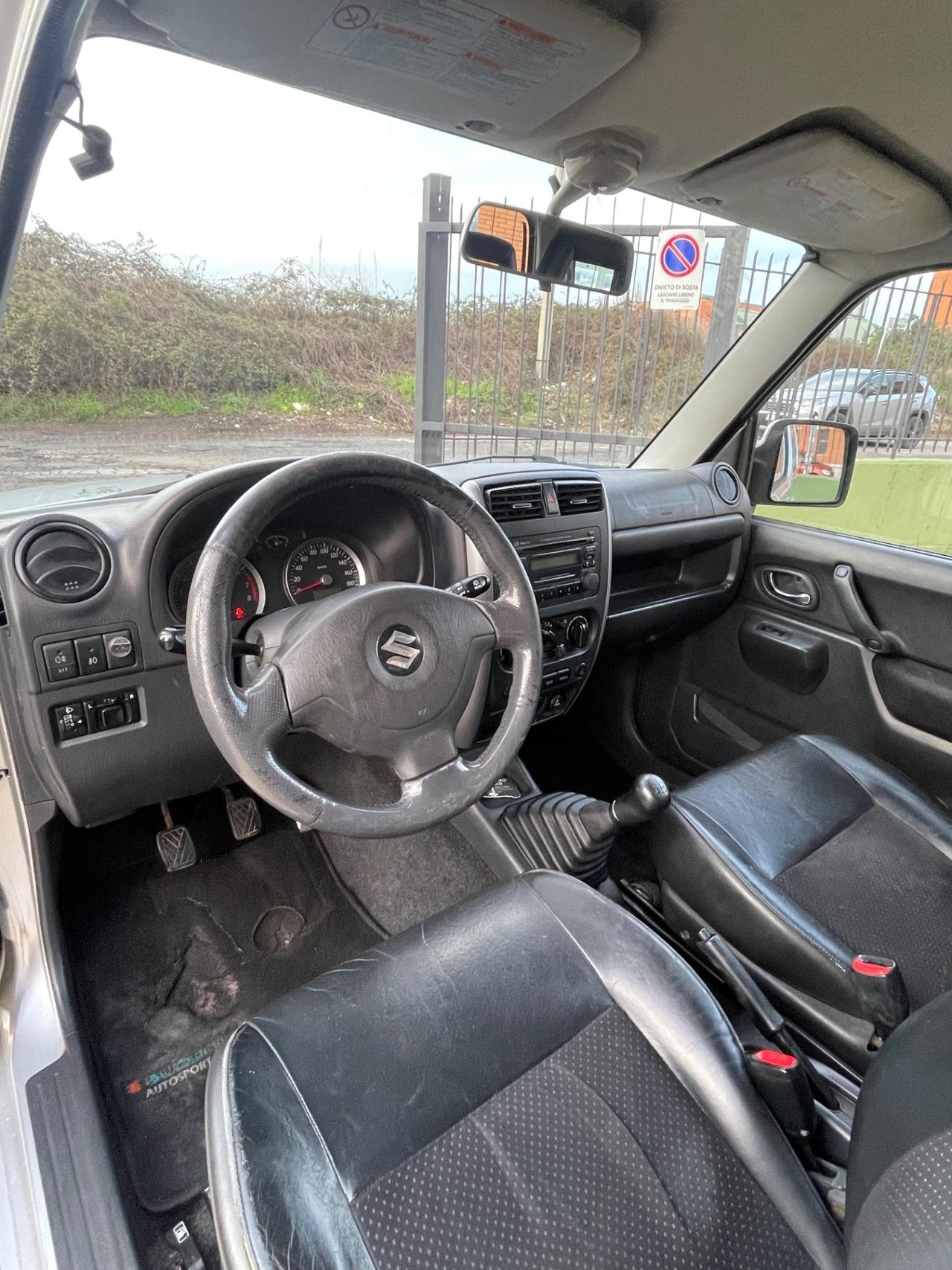 Suzuki Jimny 1.3i 16V cat 4WD JLX Più