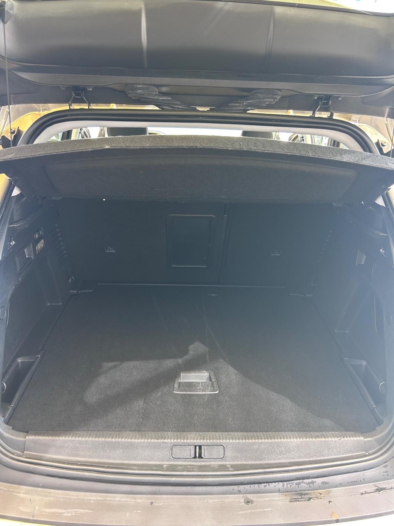 Peugeot 3008 BlueHDi 120 S&S Business