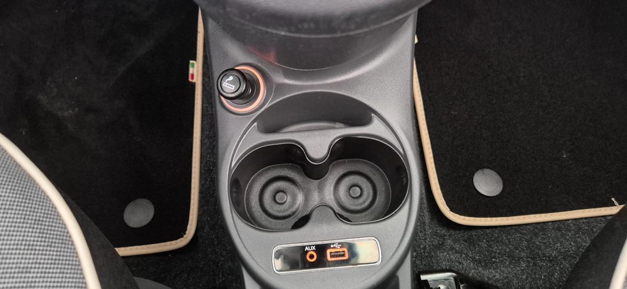 FIAT 500 BENZINA 1.2 69CV LOUNGE 09/2015