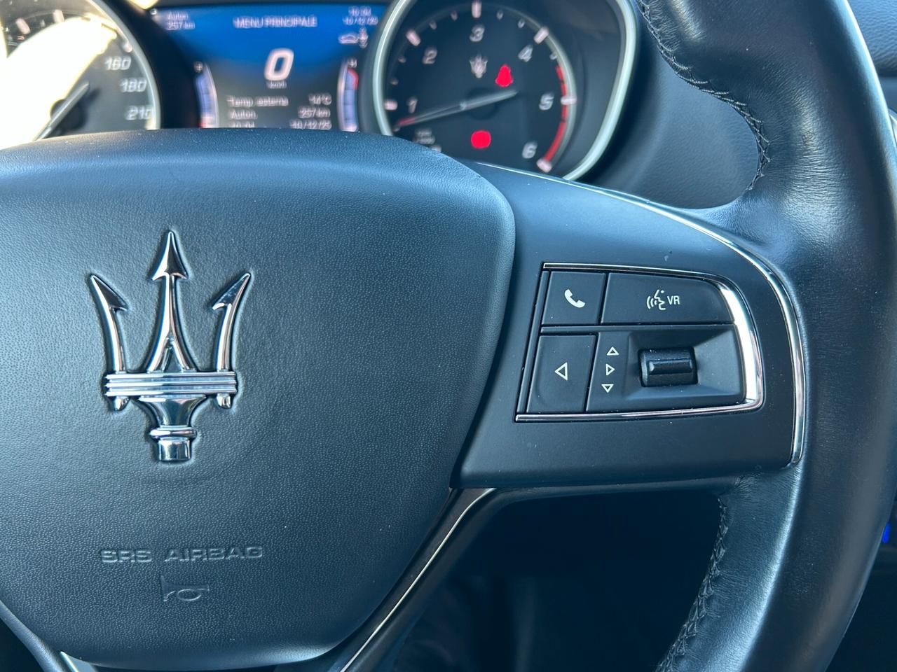 Maserati Levante 3.0 V6 275cv auto my19