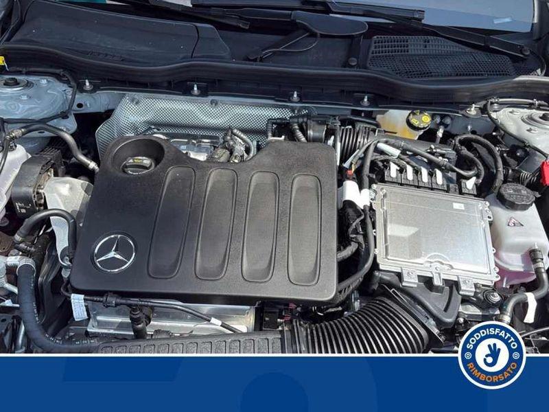 Mercedes-Benz CLA 200 Automatic 4Matic Coupé AMG Line